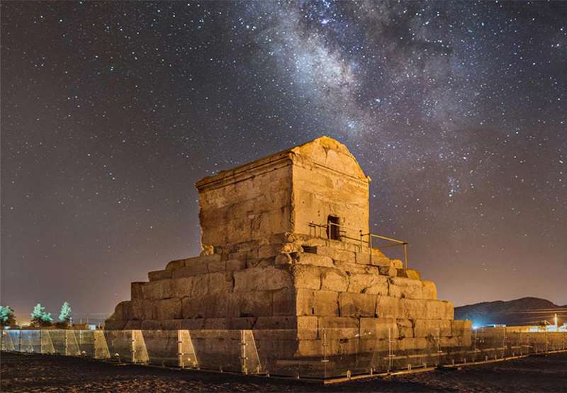 Pasargades: Le Tombeau de Cyrus le Grand