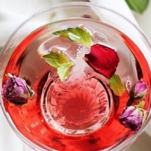 Tee-Rose Drink