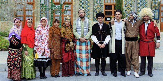 Le costume traditionnel iranien